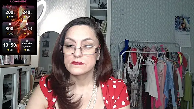 Soffya Soy online show from February 2026 06:32:02 PM