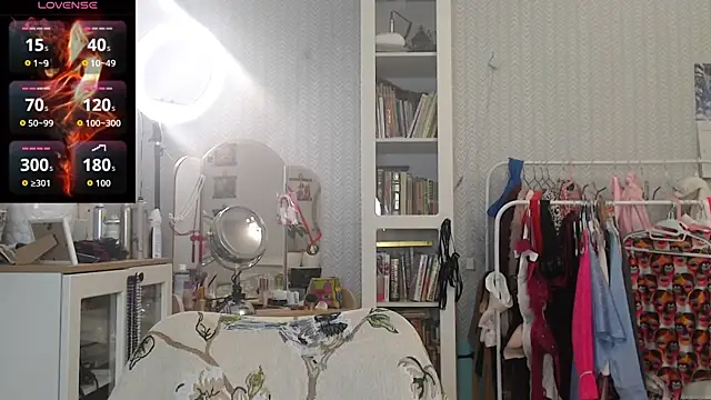 Soffya Soy online show from March 2026 04:58:02 PM