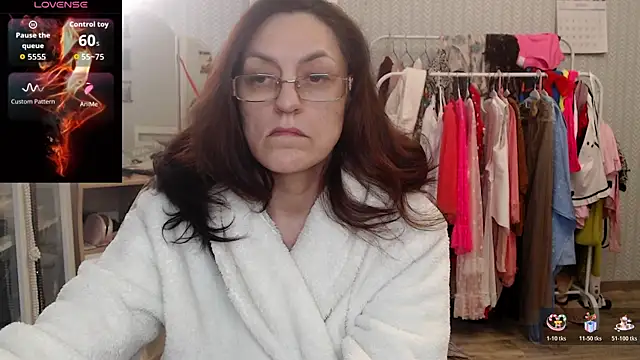 Soffya Soy online show from February 2026 03:09:02 PM