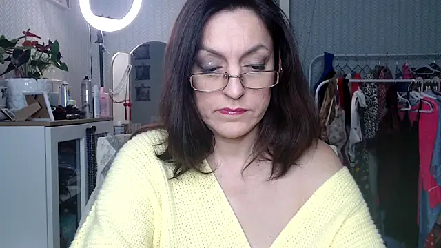 Soffya Soy online show from March 2026 08:31:02 PM