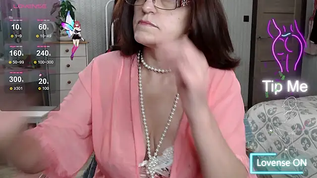 Snapshot of Soffya_Soy chatting on November 2025 01:59:02 PM Soffya Soy online show from November 2025 01:59:02 PM