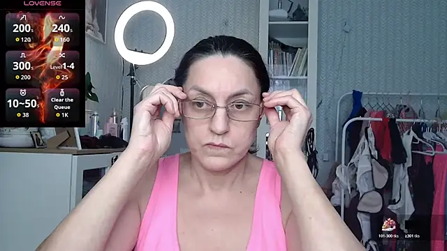 Soffya Soy online show from February 2026 12:49:02 PM