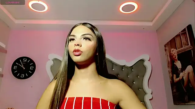 Snapshot of CamiiGarcia chatting on March 2025 11:29:02 AM CamiiGarcia online show from March 2025 11:29:02 AM