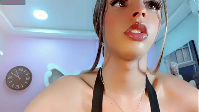 Snapshot of CamiiGarcia chatting on March 2025 02:34:01 PM CamiiGarcia online show from March 2025 02:34:01 PM