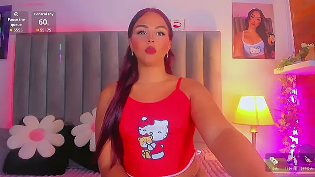 Snapshot of CamiiGarcia chatting on October 2025 03:58:01 AM CamiiGarcia online show from October 2025 03:58:01 AM