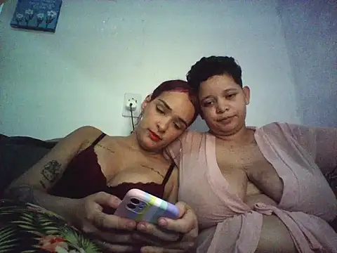 moranguinx online show from May 2026 10:40:02 PM