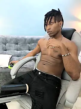 Snapshot of xxxhotbbc chatting on October 2025 03:08:01 AM xxxhotbbc online show from October 2025 03:08:01 AM