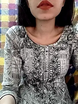 cute IndianBabe online show from March 2025 01:01:01 AM