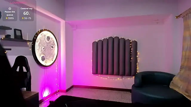 Martshall09 online show from December 2025 09:19:02 PM