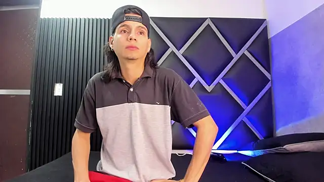 Martshall09 online show from October 2025 09:16:02 PM