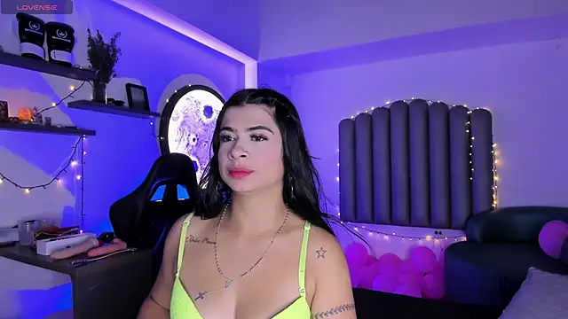 Martshall09 online show from December 2025 09:16:02 PM