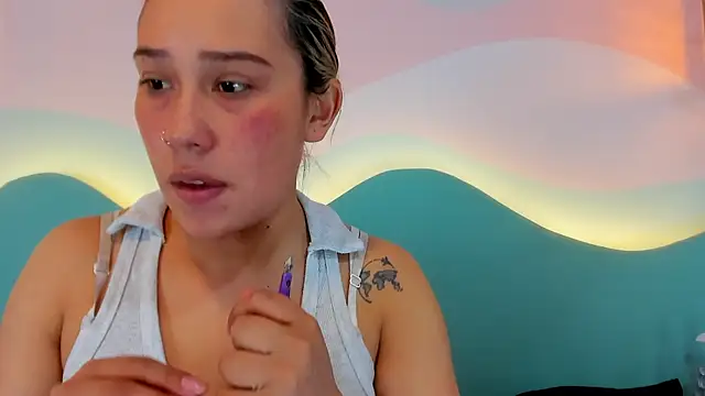 Lannajansen online show from December 2025 03:34:02 PM