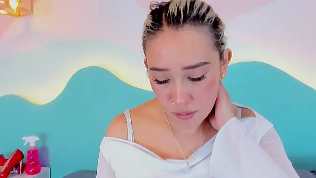 Lannajansen online show from February 2026 01:44:01 PM