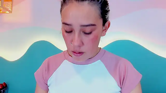 Lannajansen online show from December 2025 01:37:01 PM