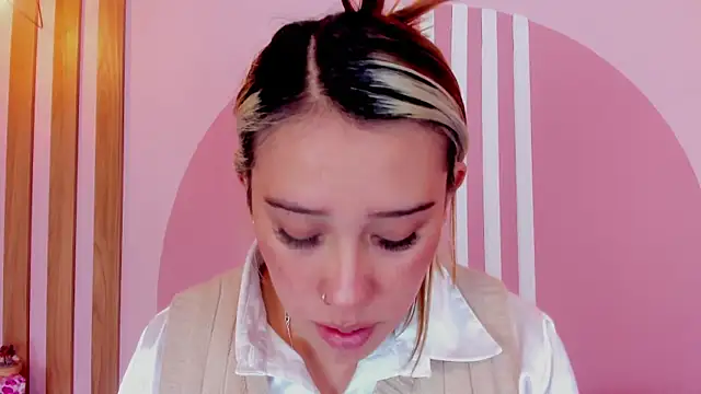 Lannajansen online show from March 2026 01:44:01 PM