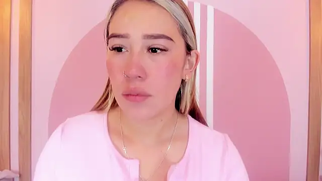 Lannajansen online show from March 2026 01:26:02 PM