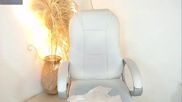 Sofi BBW online show from March 2026 12:39:02 PM