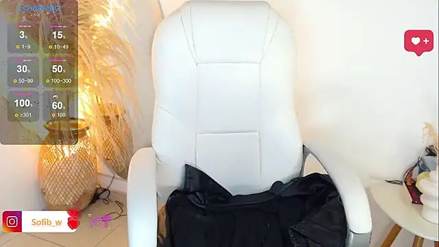 Sofi BBW online show from April 2026 12:42:01 PM