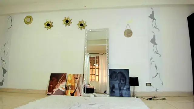 Akemirosse online show from November 2025 05:17:02 PM