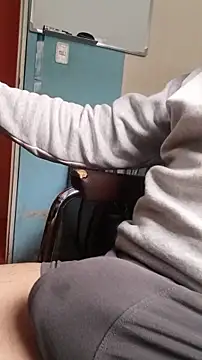 Snapshot of Andre16c chatting on December 2025 09:50:02 PM Andre16c online show from December 2025 09:50:02 PM