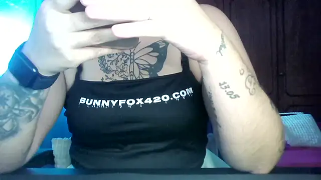 bunnyfox420 online show from September 2025 03:18:02 PM