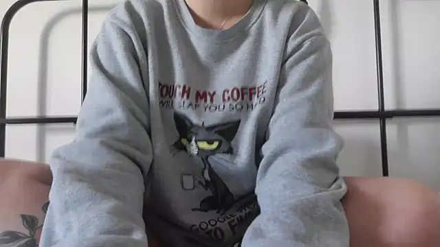 bunnyfox420 online show from April 2026 06:44:02 PM