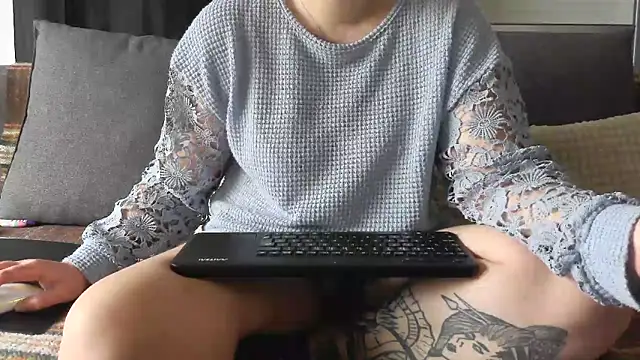 bunnyfox420 online show from March 2026 04:24:02 PM