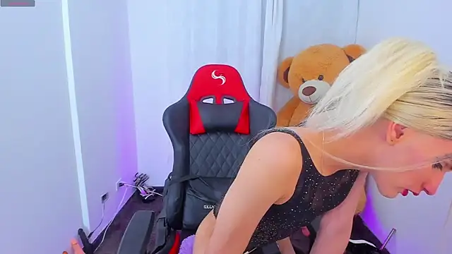 Sexy valgirl online show from April 2026 03:02:01 AM
