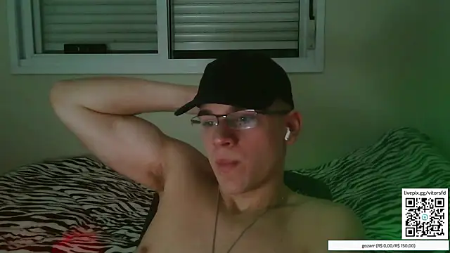 Snapshot of vitorsafado19 chatting on October 2025 01:28:02 AM vitorsafado19 online show from October 2025 01:28:02 AM