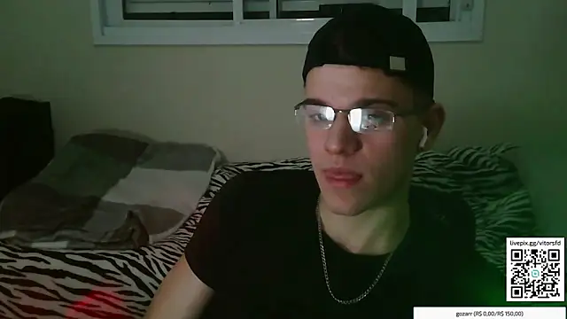 Snapshot of vitorsafado19 chatting on November 2025 04:08:01 AM vitorsafado19 online show from November 2025 04:08:01 AM