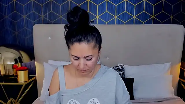 Snapshot of ValeryBlakes chatting on November 2025 06:57:01 PM ValeryBlakes online show from November 2025 06:57:01 PM