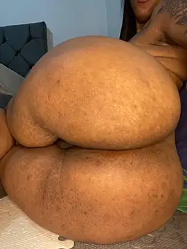 Snapshot of Charlotte_bronxxx chatting on November 2025 10:24:02 PM Charlotte bronxxx online show from November 2025 10:24:02 PM