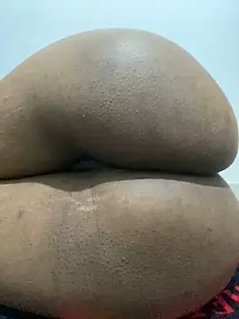 Snapshot of Charlotte_bronxxx chatting on March 2025 11:44:02 PM Charlotte bronxxx online show from March 2025 11:44:02 PM