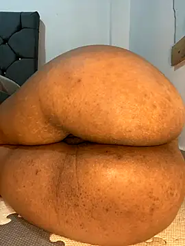 Snapshot of Charlotte_bronxxx chatting on September 2025 10:26:01 PM Charlotte bronxxx online show from September 2025 10:26:01 PM