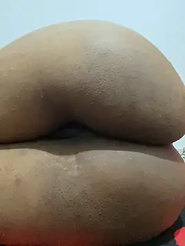 Snapshot of Charlotte_bronxxx chatting on February 2025 08:14:02 PM Charlotte bronxxx online show from February 2025 08:14:02 PM