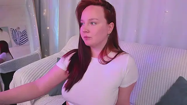 Snapshot of maya_suun chatting on February 2026 02:22:02 AM maya suun online show from February 2026 02:22:02 AM