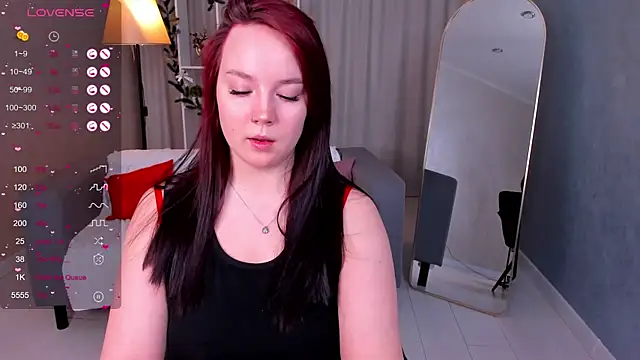 maya suun online show from December 2025 01:32:02 AM