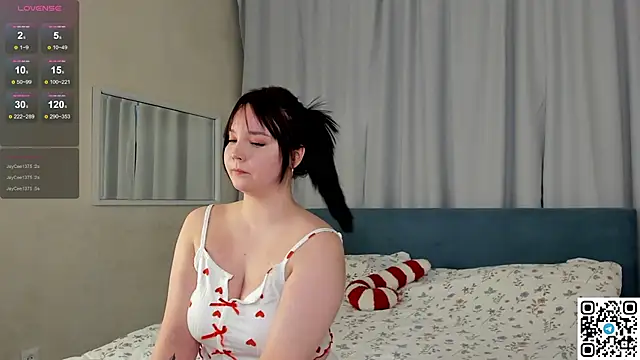 Snapshot of maya_suun chatting on February 2025 08:39:01 AM maya suun online show from February 2025 08:39:01 AM