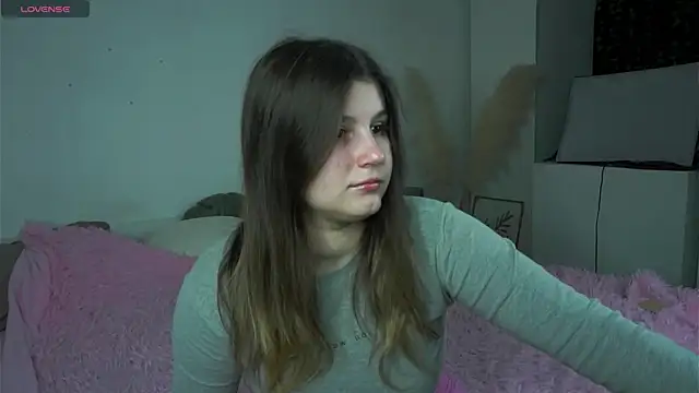 nawuwu online show from November 2025 05:50:01 AM