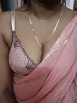 Snapshot of Vedha_Vedhika chatting on September 2025 08:58:02 PM Vedha Vedhika online show from September 2025 08:58:02 PM