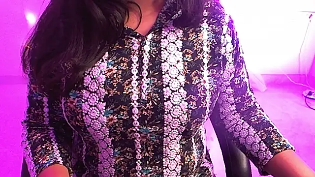 Snapshot of Gagankaur chatting on February 2025 09:45:02 AM Gagankaur online show from February 2025 09:45:02 AM