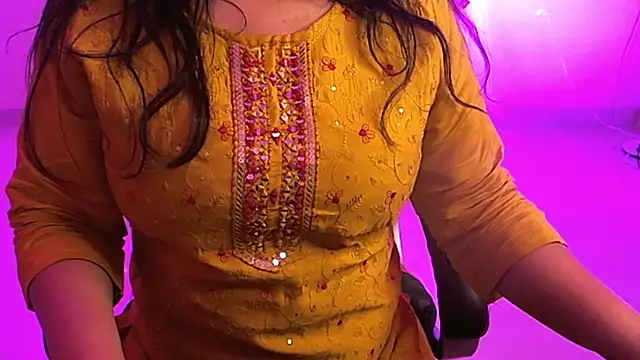 Snapshot of Gagankaur chatting on February 2025 10:27:02 AM Gagankaur online show from February 2025 10:27:02 AM