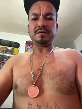paullliliu online show from February 2026 11:04:02 PM