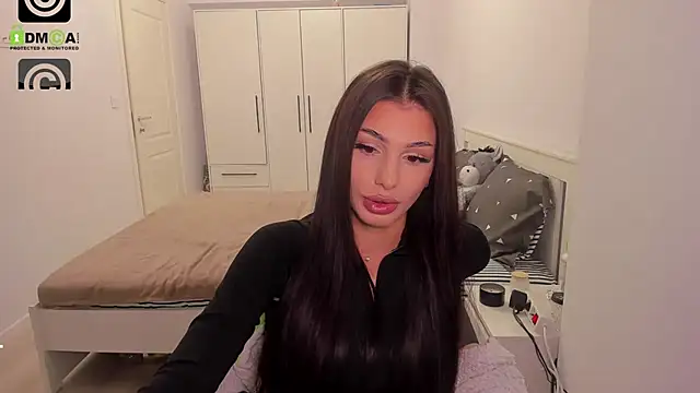 HelenShawn online show from September 2025 08:20:02 PM