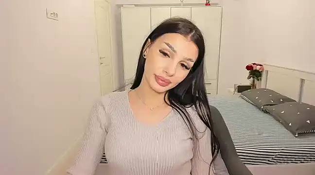 HelenShawn online show from February 2025 08:38:01 AM
