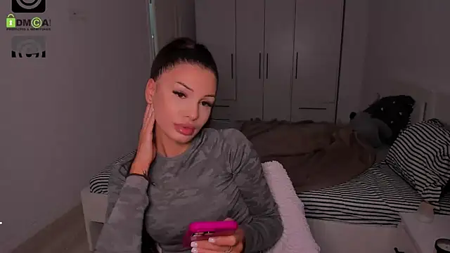 HelenShawn online show from September 2025 07:36:02 AM