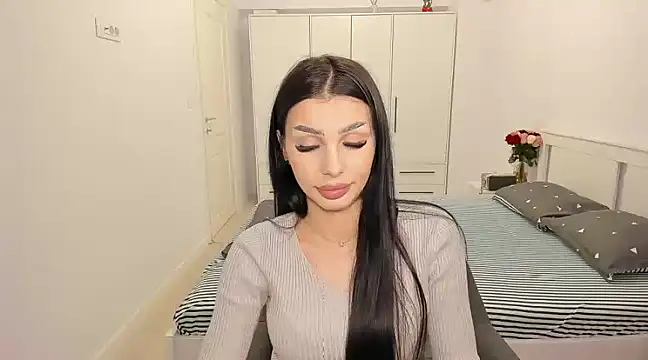 HelenShawn online show from February 2025 10:14:01 PM