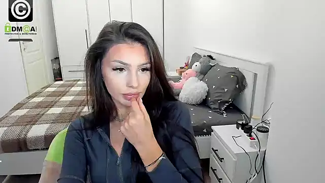 HelenShawn online show from December 2025 09:25:02 PM