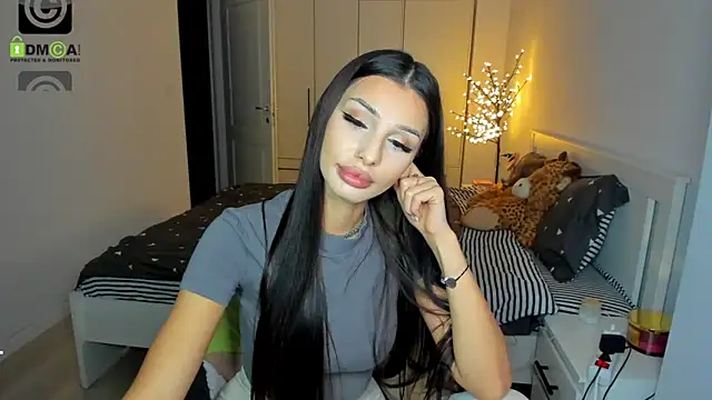 HelenShawn online show from February 2026 10:18:02 PM