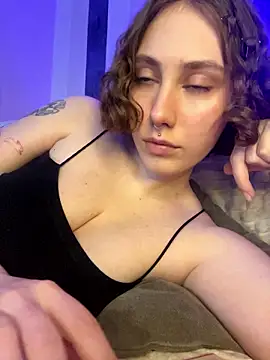 Molli Luv online show from July 2026 01:19:02 PM